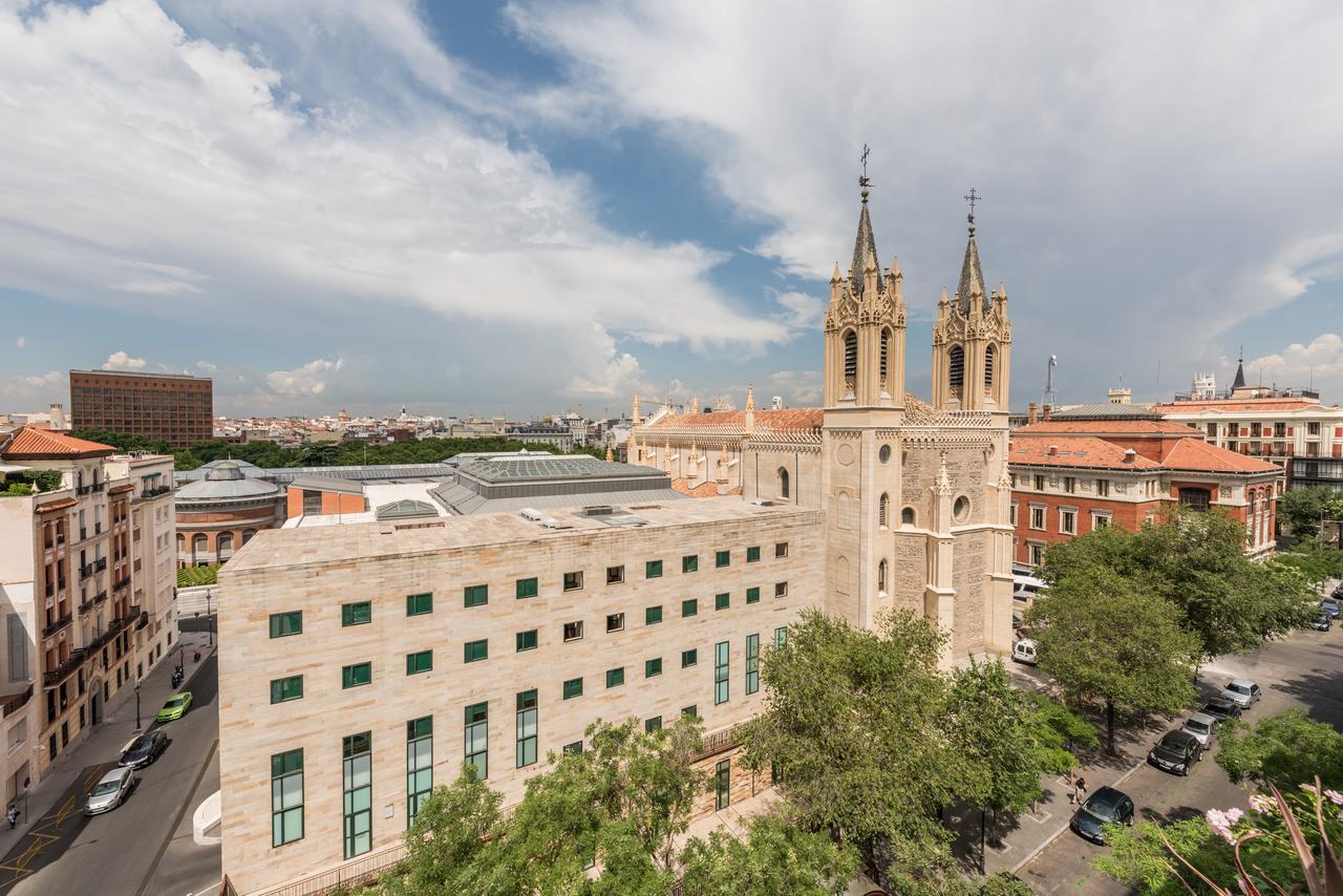 Los Jeronimos Madrid Ngoại thất bức ảnh